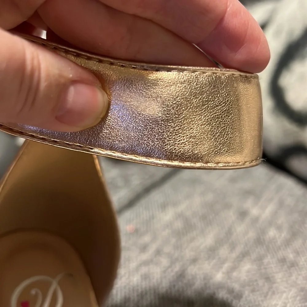 NWOT D Heart High Heels